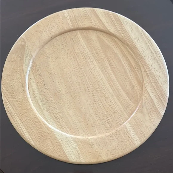 Four FURIO Natural Wood Chargers - Picture 1 of 3